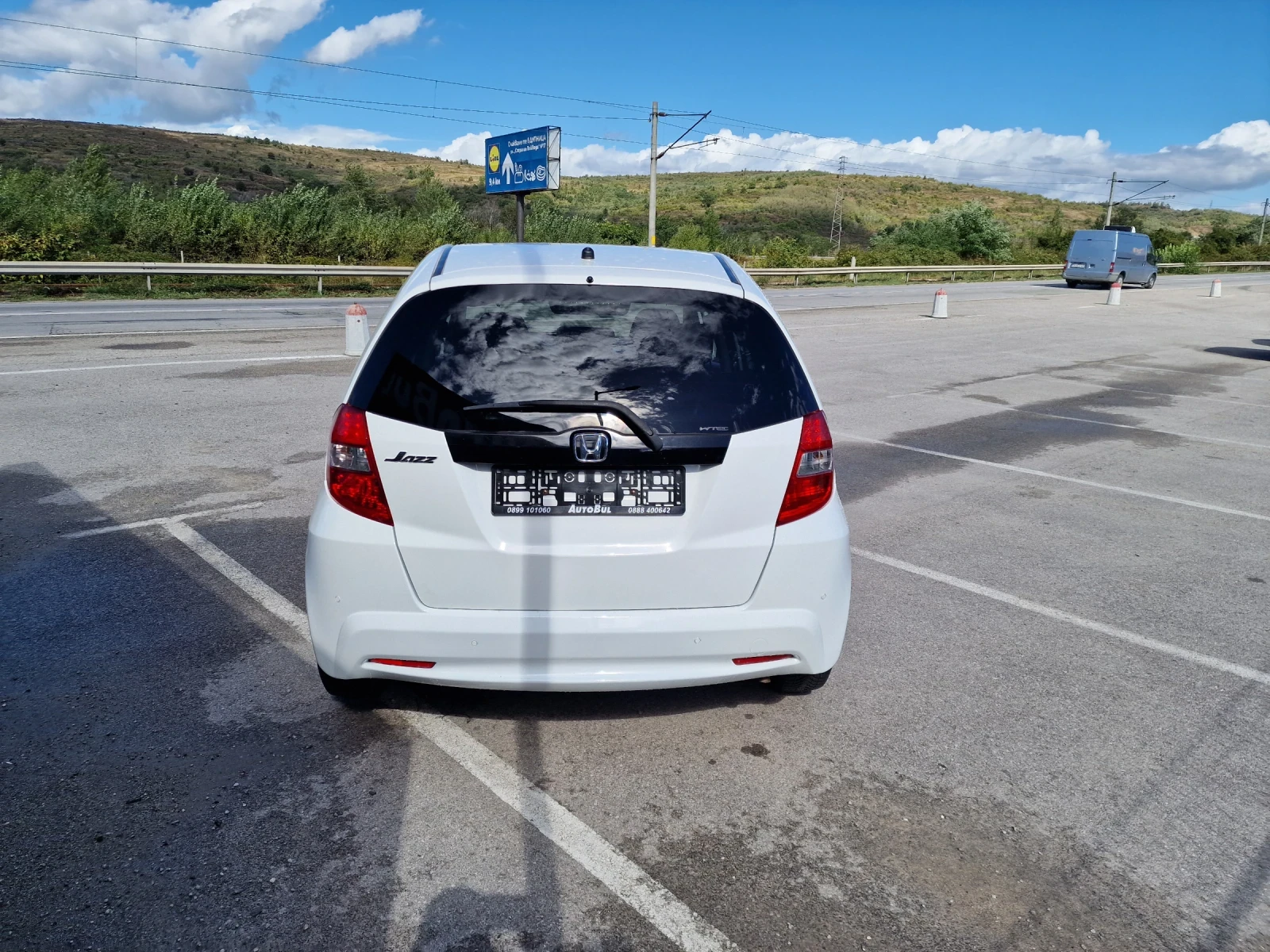 Honda Jazz 1.3i NAVI - изображение 4