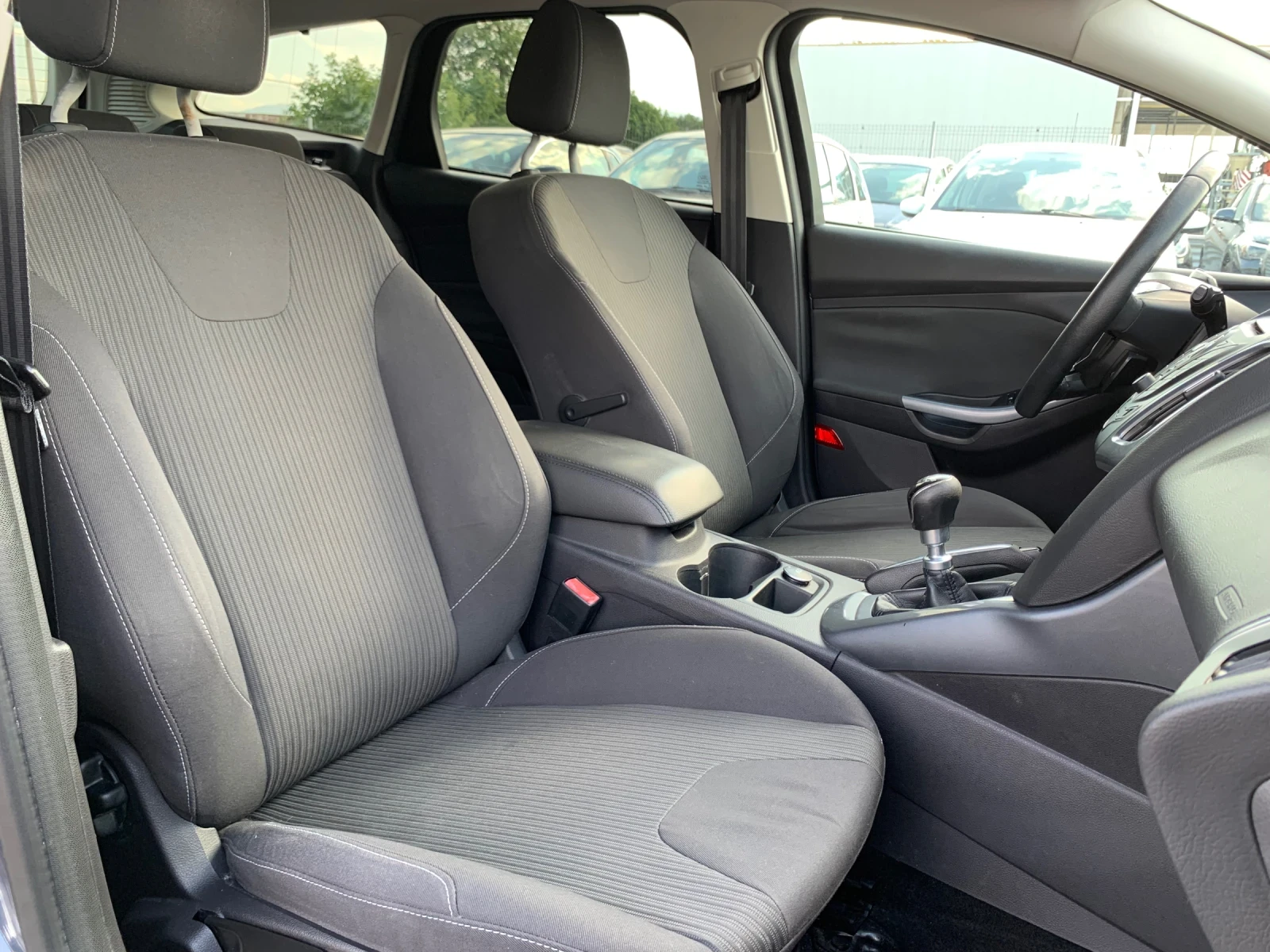 Ford Focus 1.6TDCI* 115cv* 11г. - изображение 10