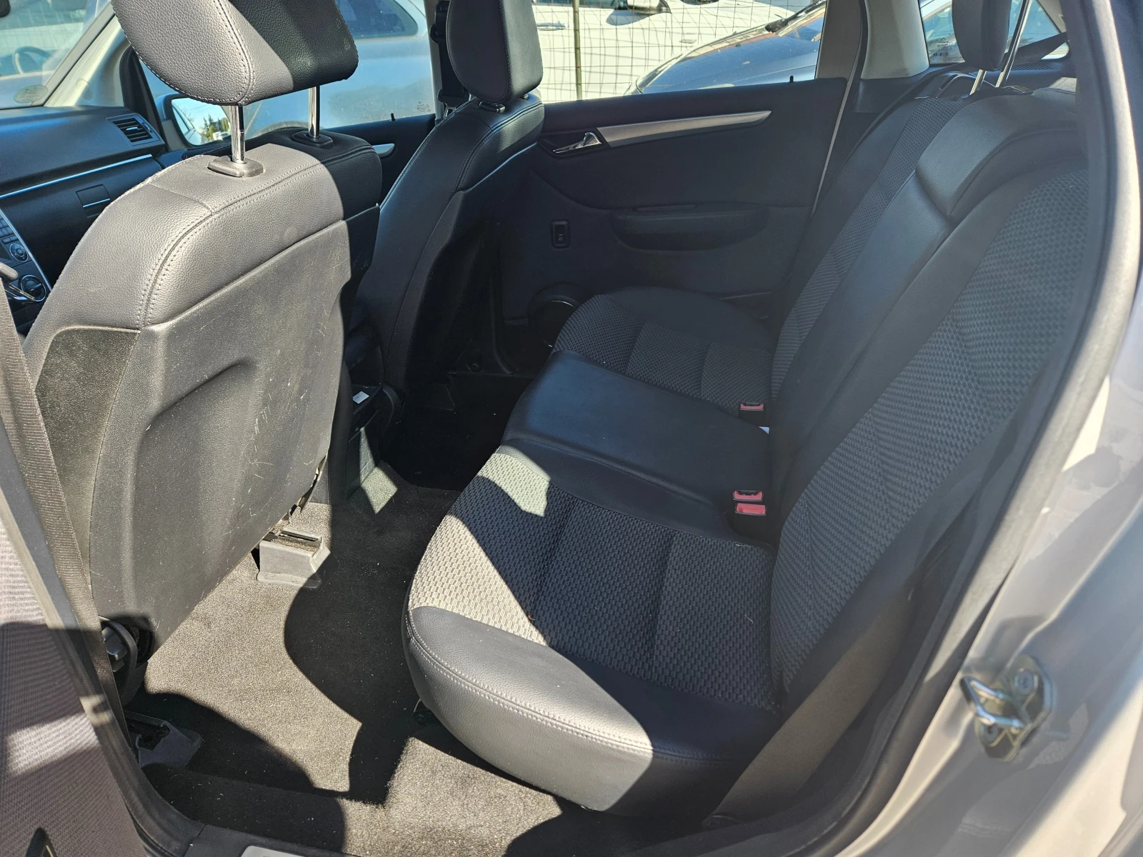 Mercedes-Benz B 200 2.0 CDi - изображение 7