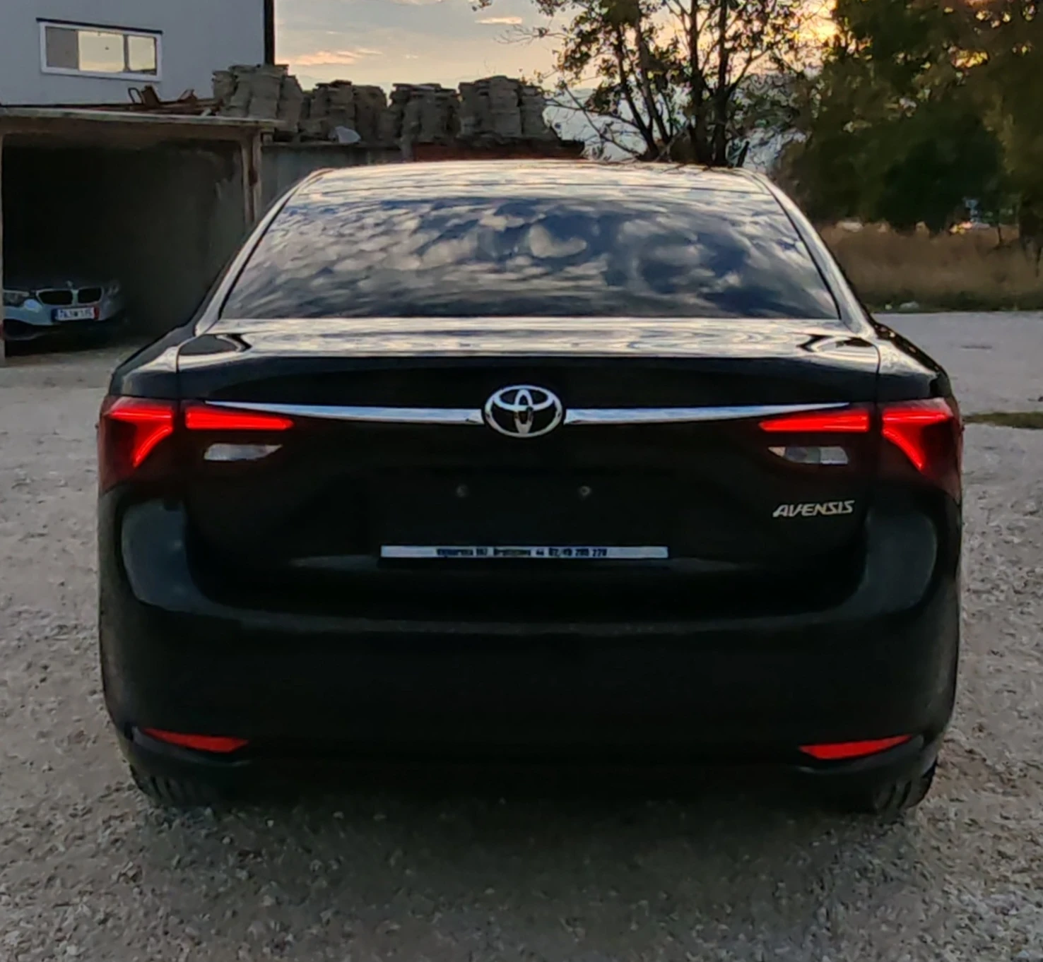 Toyota Avensis 2.0D4D Edition S+ * Bi-Xenon* Navi* Camera* Blueto - изображение 7