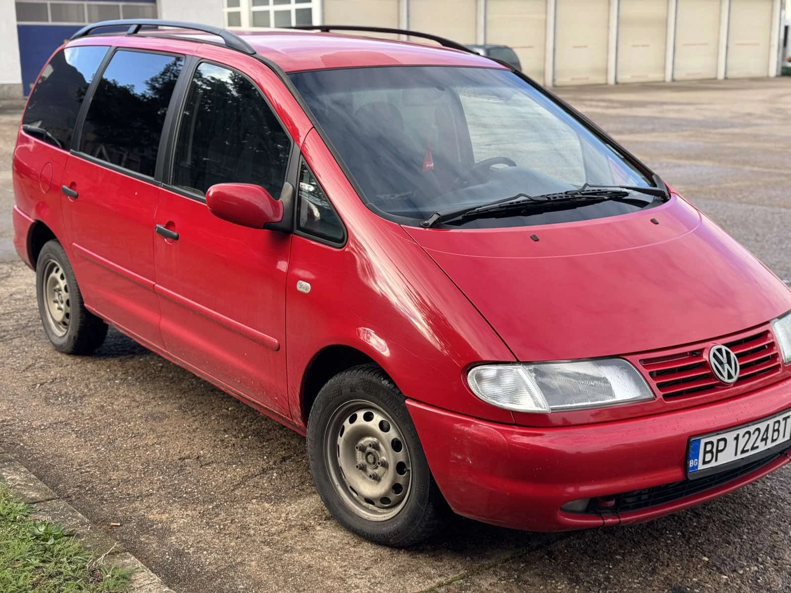 VW Sharan 1.9tdi, снимка 4 - Автомобили и джипове - 52662222