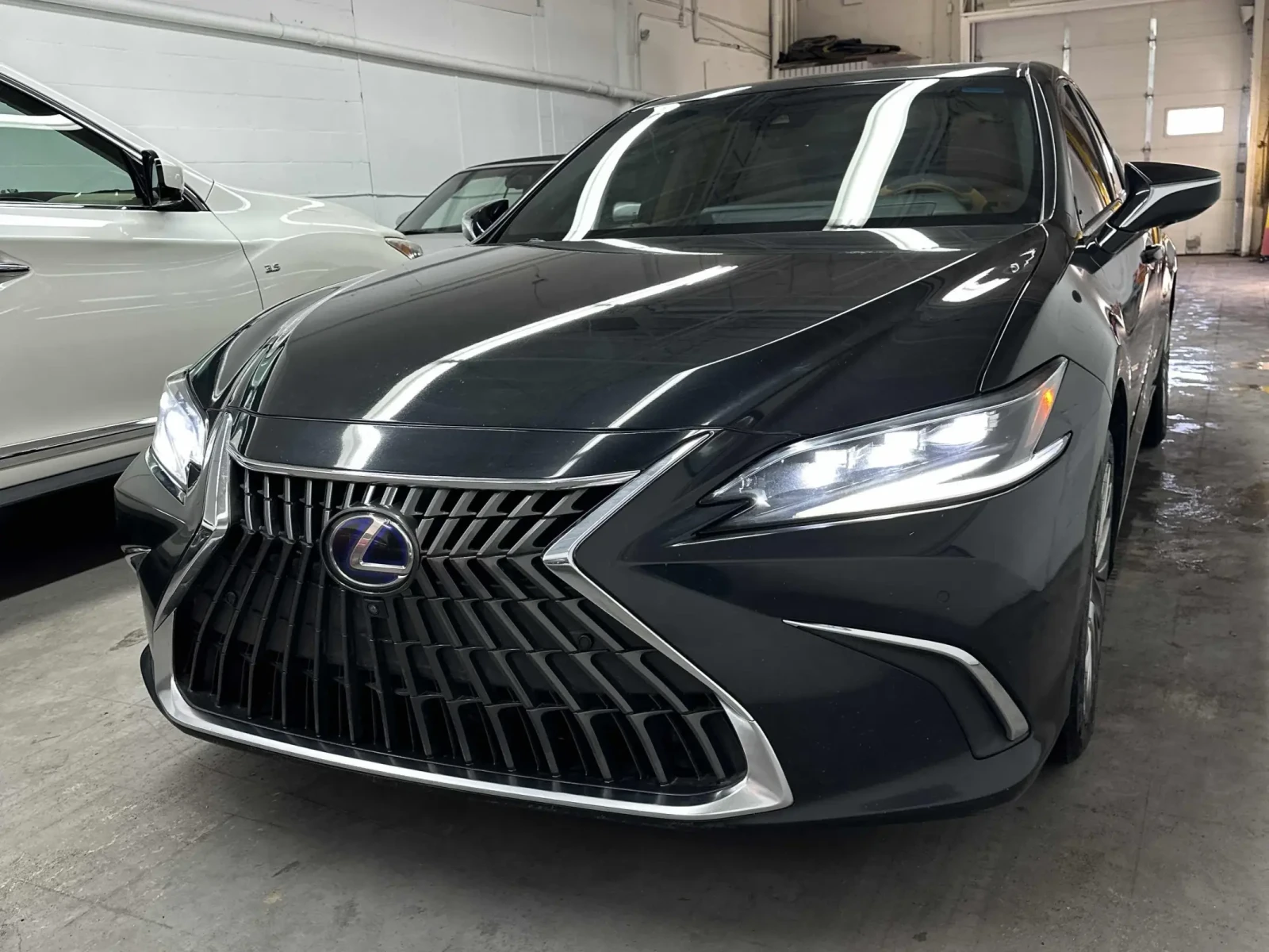 Lexus ES 300 * h* CARFAX * БЕЗ ПЪРВОНАЧАЛНА ВНОСКА - изображение 3