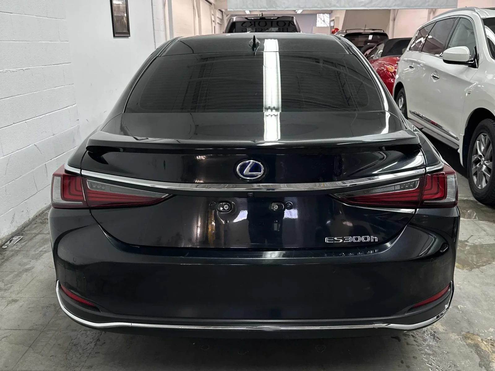 Lexus ES 300 * h* CARFAX * БЕЗ ПЪРВОНАЧАЛНА ВНОСКА - изображение 6