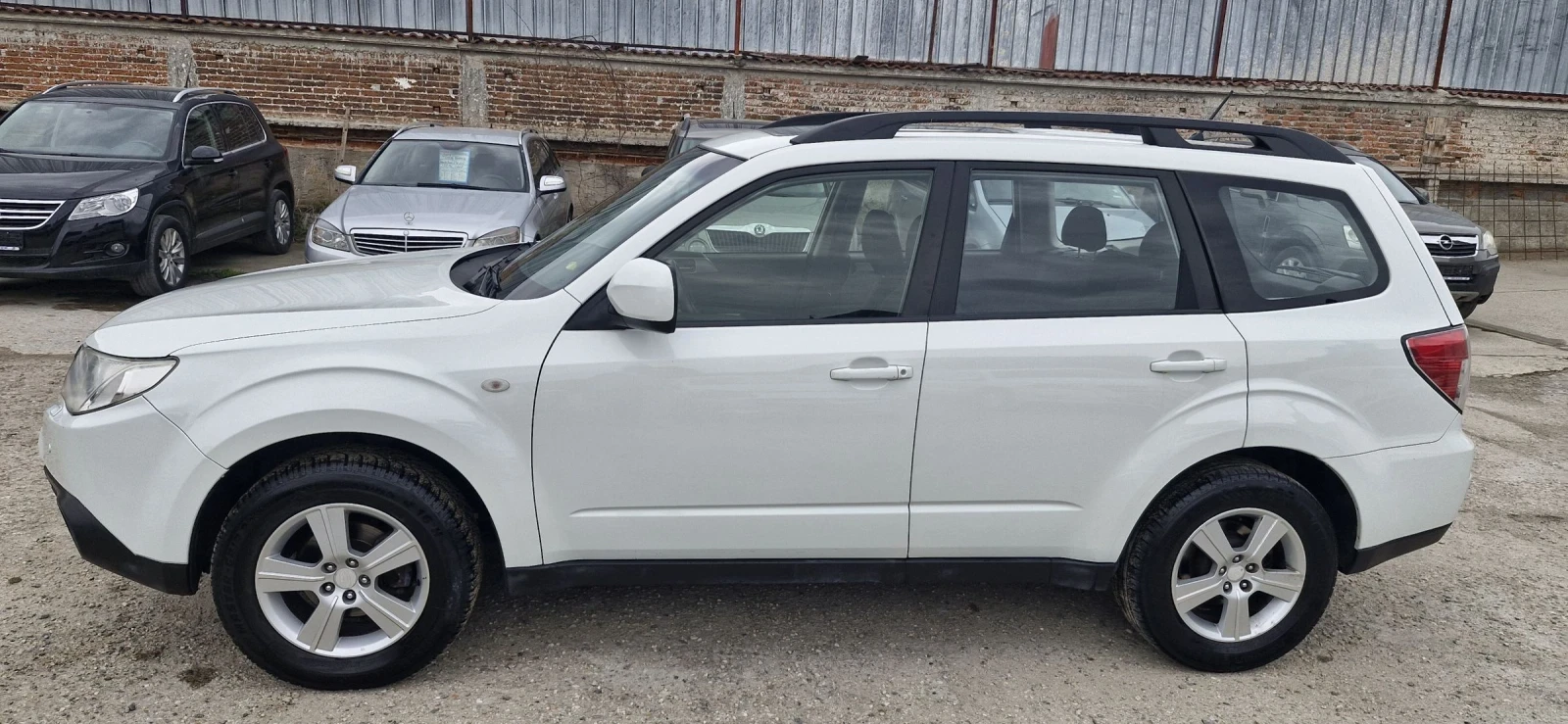 Subaru Forester 2.0 bi fuel 150hp 4x4 avtomat, снимка 4 - Автомобили и джипове - 54230450