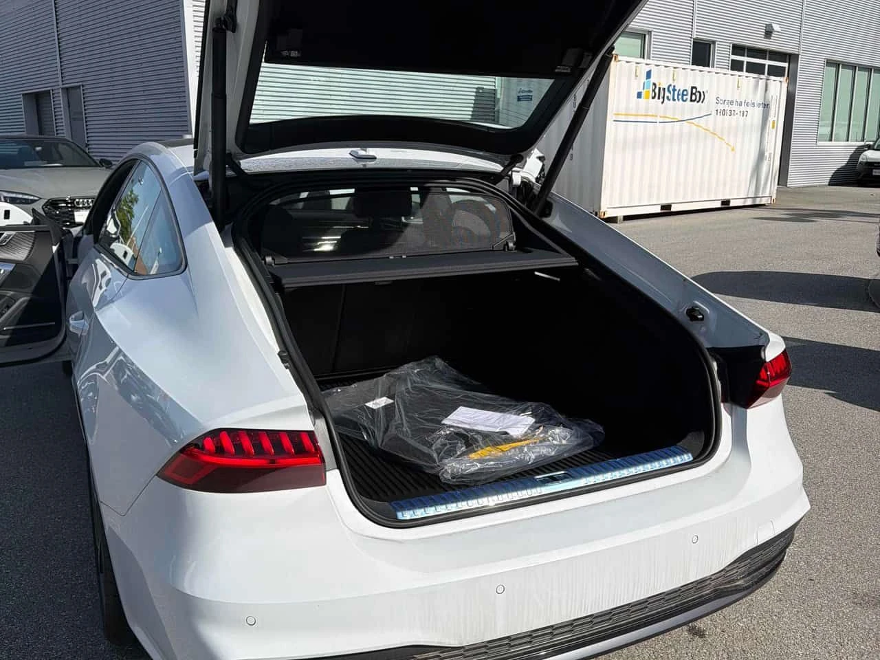 Audi A7  Technik / ВСИЧКИ ЕКСТРИ ЗА МОДЕЛА , снимка 11 - Автомобили и джипове - 54257719