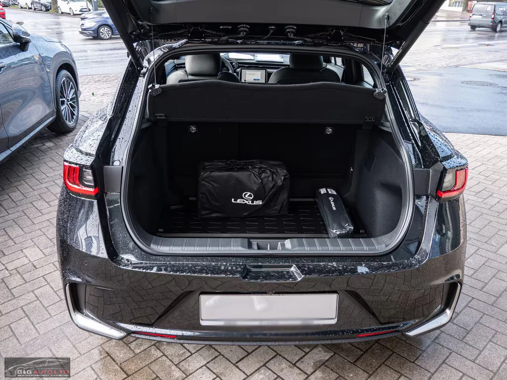 Lexus LBX 1.5HEV/136HP/ELEGANT/BLACK/CAM/NAVI/ACC/CPLAY/286q, снимка 15 - Автомобили и джипове - 54510973