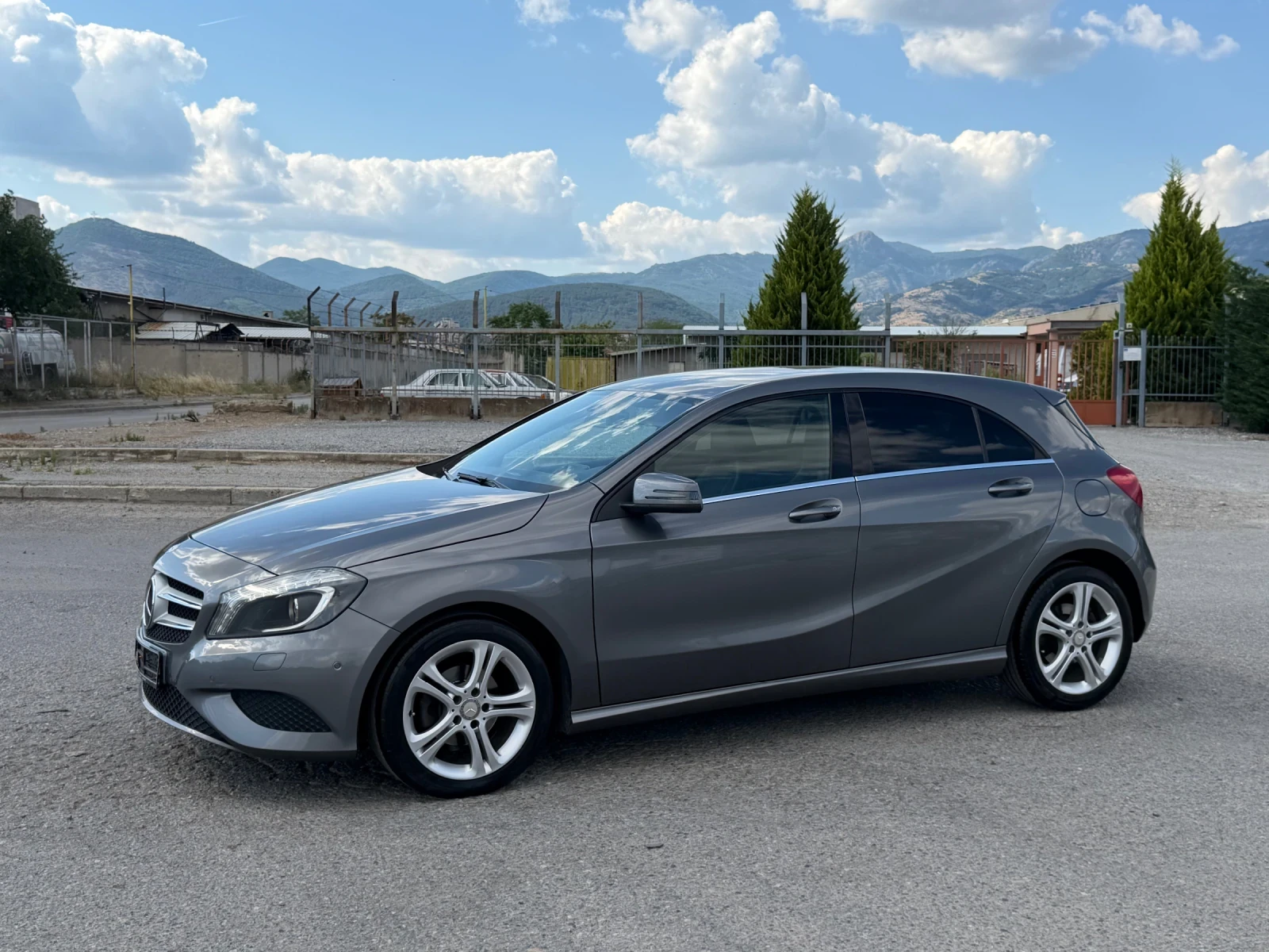 Mercedes-Benz A 180 CDI 7-G tronic НАВИ /ПОДГРЕВ/ Камера LED, снимка 9 - Автомобили и джипове - 55075564