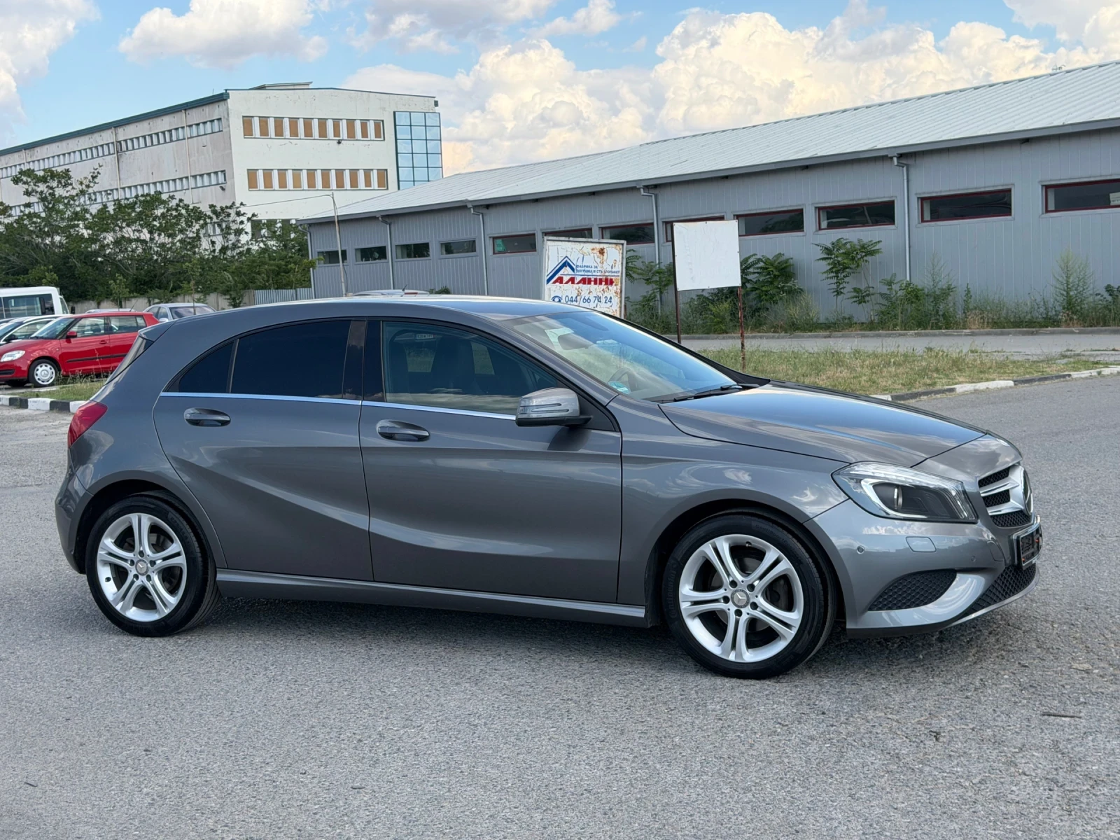 Mercedes-Benz A 180 CDI 7-G tronic НАВИ /ПОДГРЕВ/ Камера LED, снимка 8 - Автомобили и джипове - 55075564