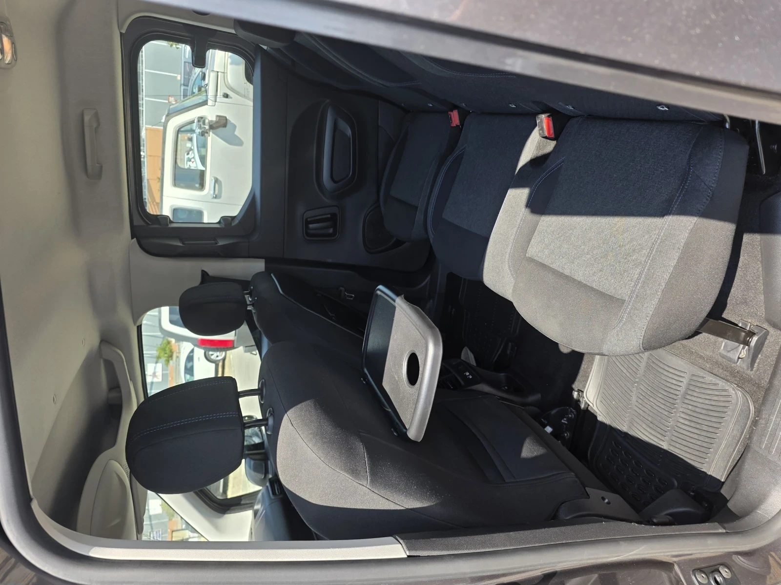 Peugeot Rifter Allure , снимка 6 - Автомобили и джипове - 55304992
