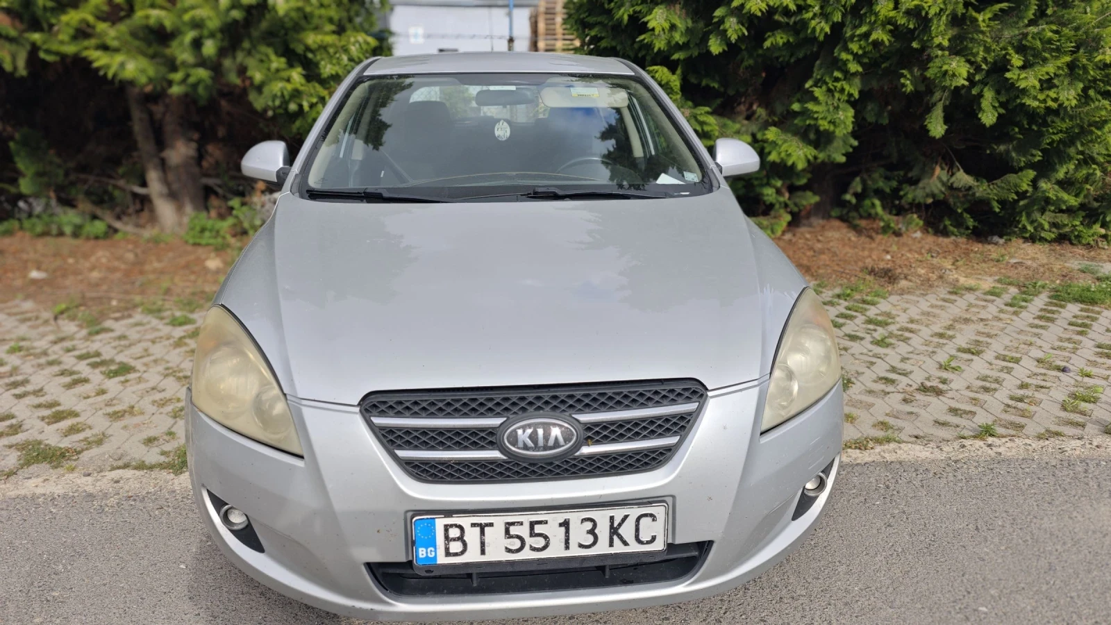 Kia Ceed CRDI 1.6, снимка 2 - Автомобили и джипове - 55381987