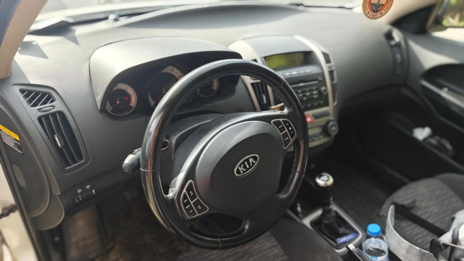 Kia Ceed CRDI 1.6, снимка 5 - Автомобили и джипове - 55381987