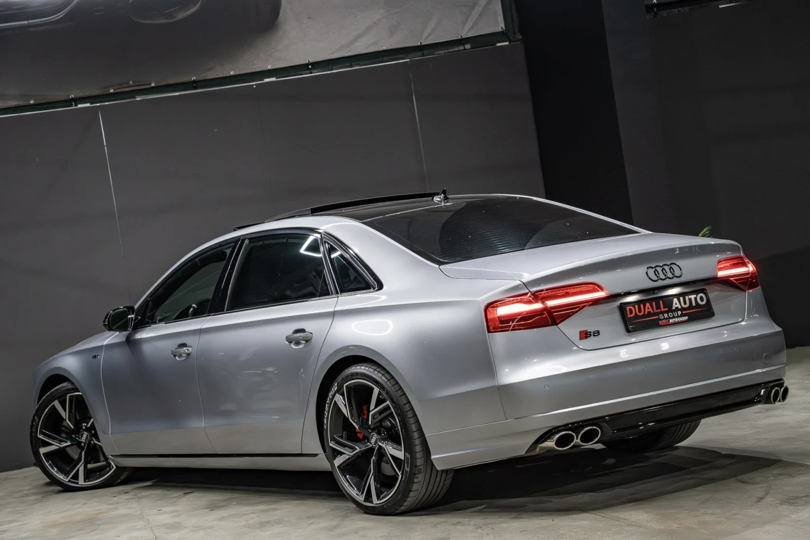 Audi A8 3.0T /S8/MATRIX/B&O/MEMORY/HUD/F1/CARBON/FULL/, снимка 5 - Автомобили и джипове - 55434908
