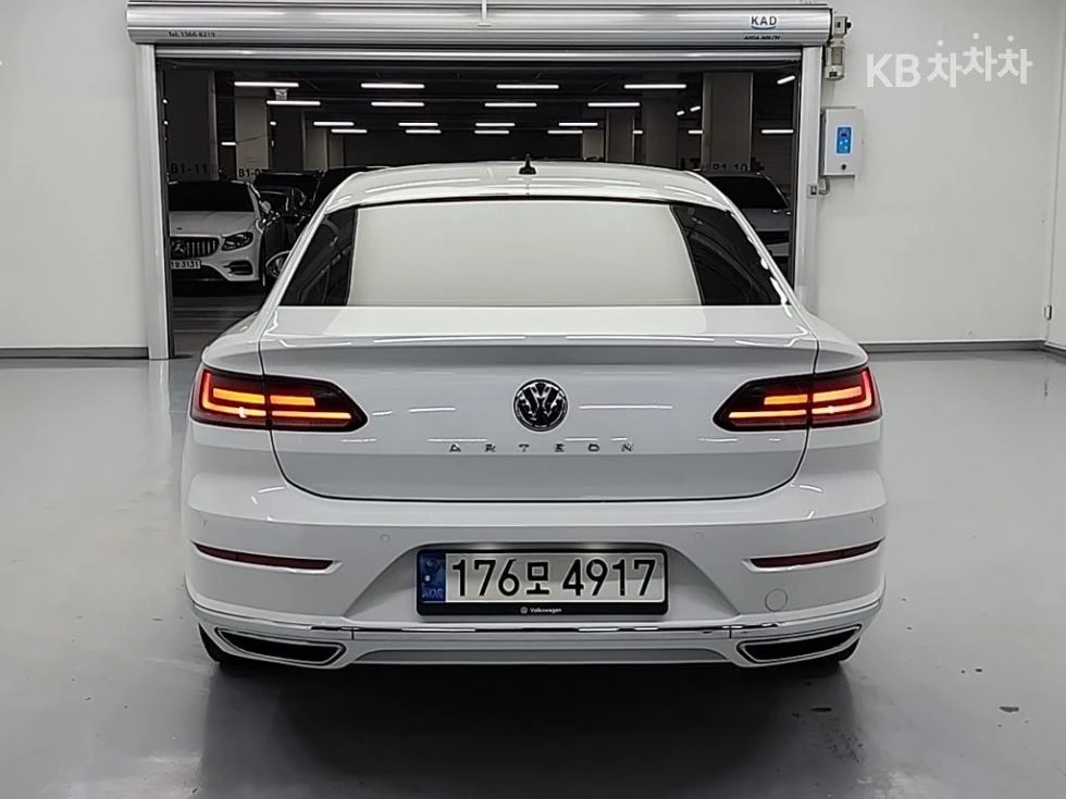 VW Arteon 2.0 TDI PRESTIGE PANORAMA/CAMERAS/FULL, снимка 4 - Автомобили и джипове - 55456018