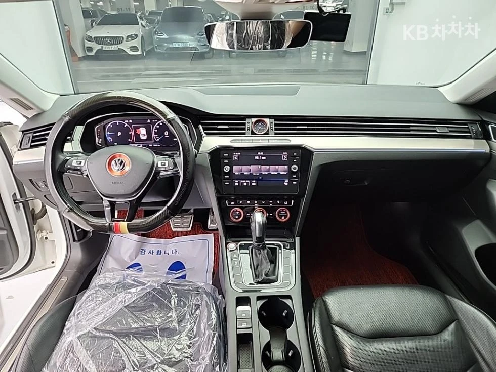 VW Arteon 2.0 TDI PRESTIGE PANORAMA/CAMERAS/FULL, снимка 6 - Автомобили и джипове - 55456018