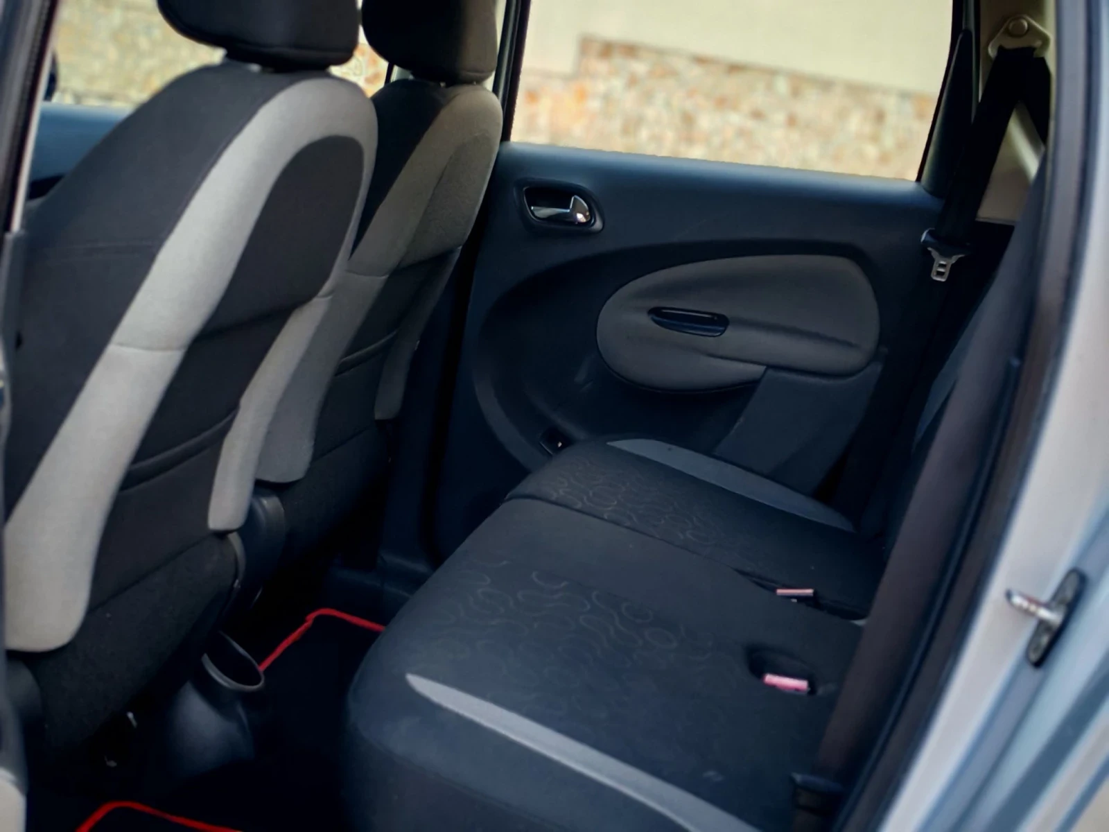 Citroen C3 Picasso 1.6HDI(90)* FACELIFT* КЛИМАТИК* НОВ ВНОС* , снимка 15 - Автомобили и джипове - 55565020