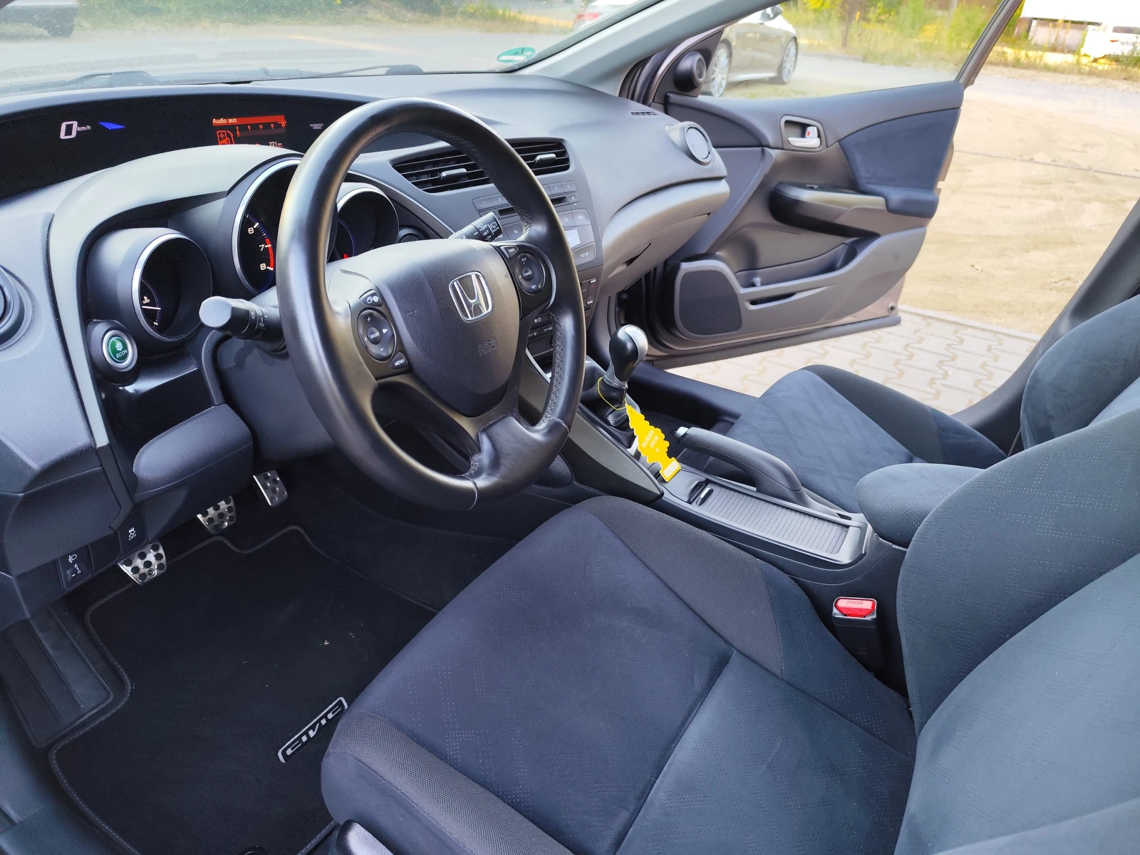 Honda Civic 1.8 VTEC , Sport 141к.с. Германия , снимка 7 - Автомобили и джипове - 55646034