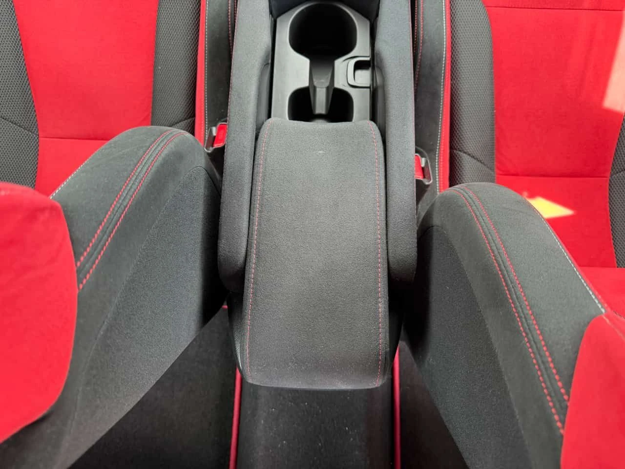 Honda Civic Type R Manual  CARFAX | Mobile.bg � ����������� 9