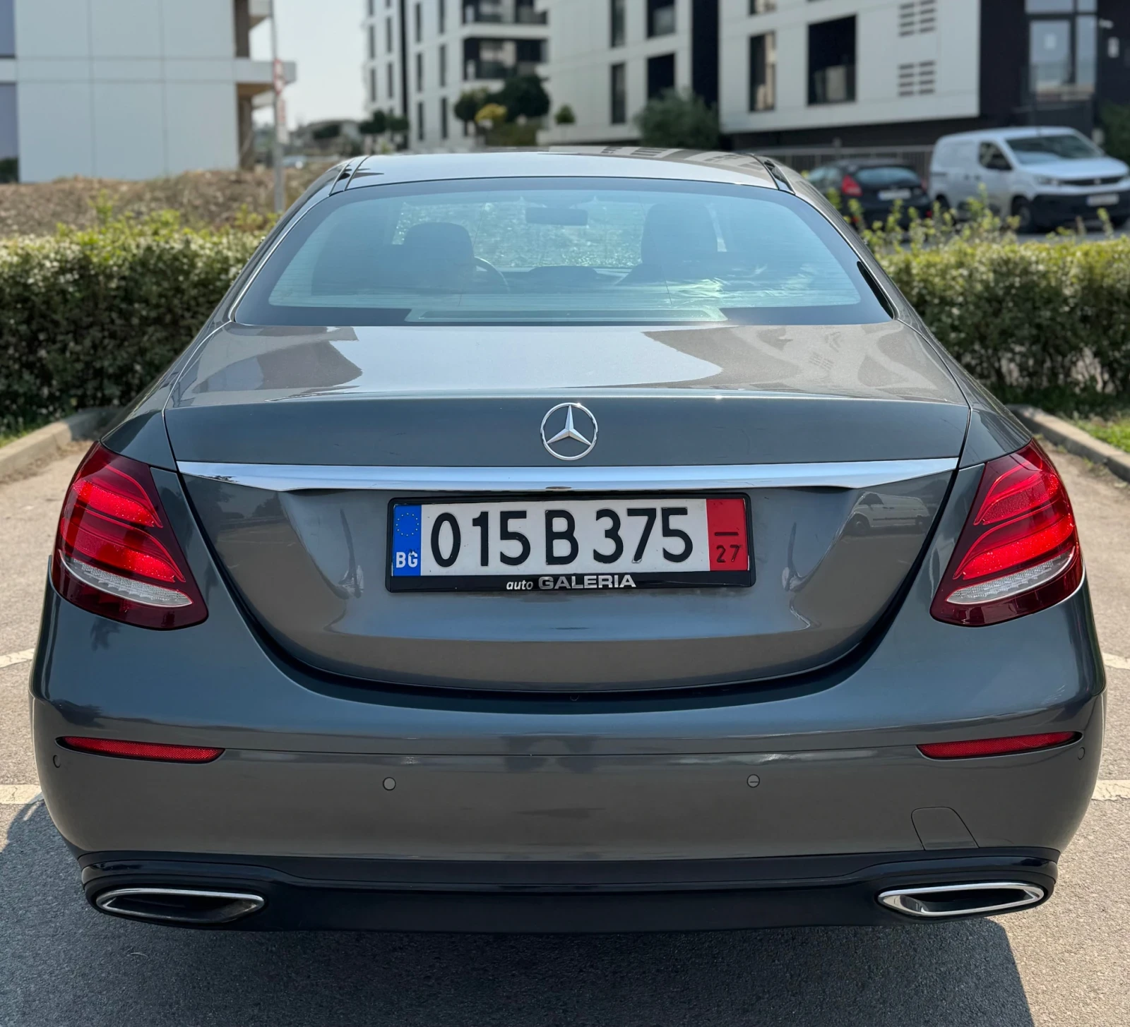 Mercedes-Benz E 220 Burmester* 2.2d, снимка 9 - Автомобили и джипове - 55708106