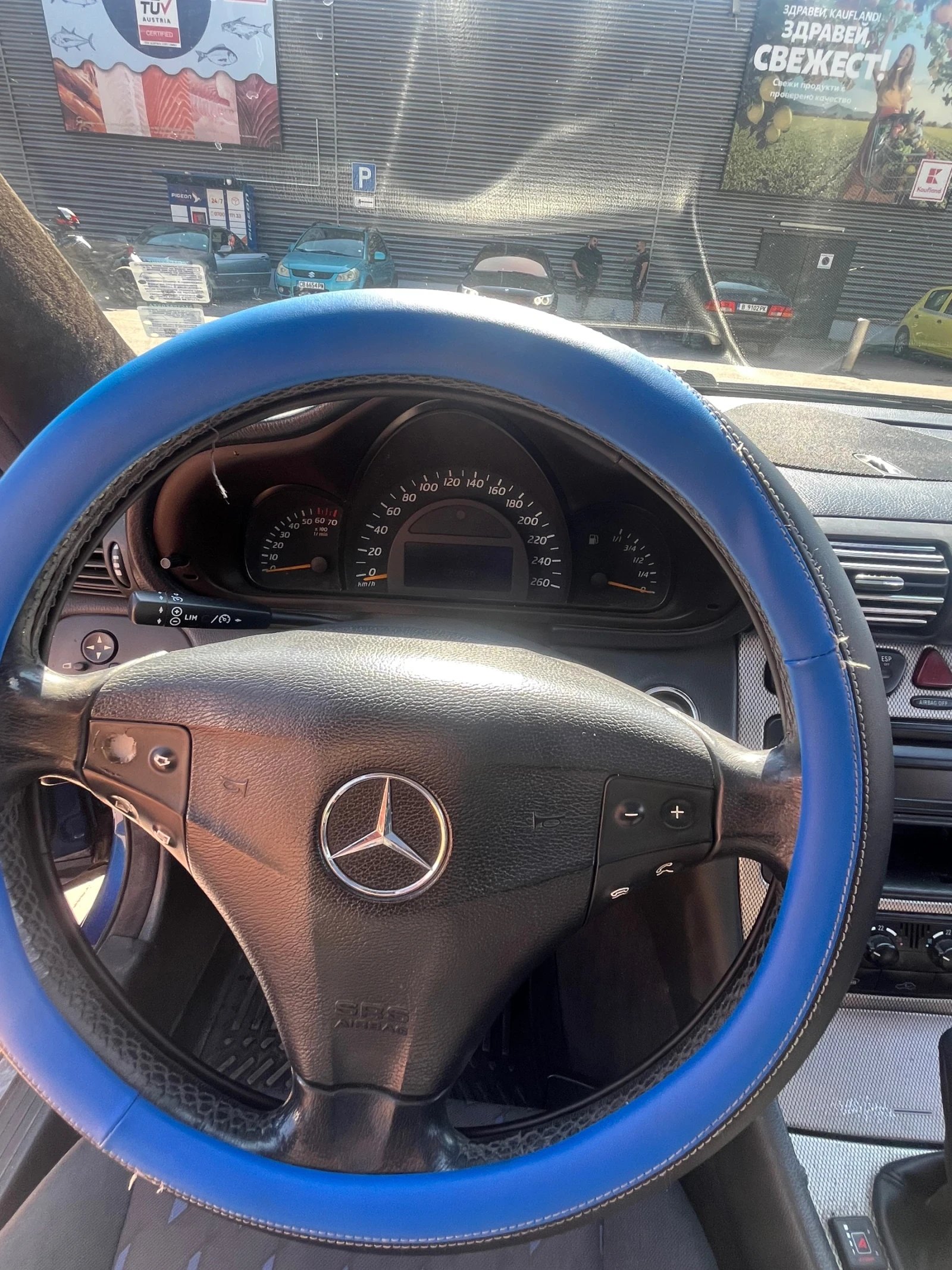 Mercedes-Benz C 200 Compressor, снимка 12 - Автомобили и джипове - 56163445