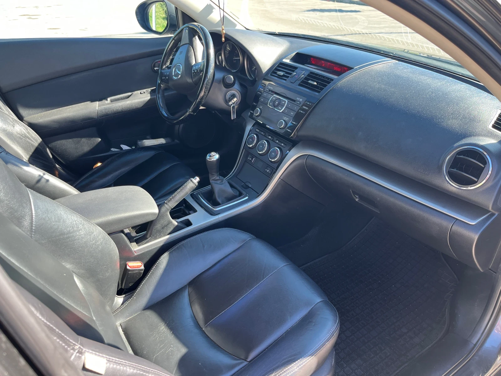 Mazda 6 2.0 155к.с, снимка 13 - Автомобили и джипове - 56233208