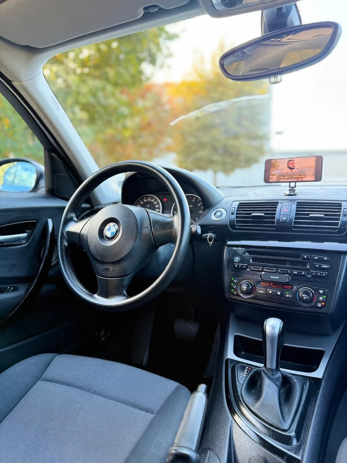 BMW 118 Е87/2.0/129ps/АВТОМАТИК/4(5) ВРАТИ , снимка 5 - Автомобили и джипове - 56631594
