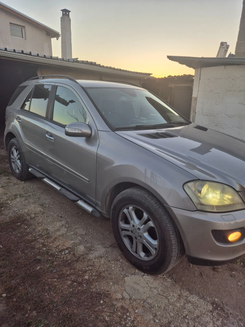 Mercedes-Benz ML 500, снимка 2 - Автомобили и джипове - 47814610