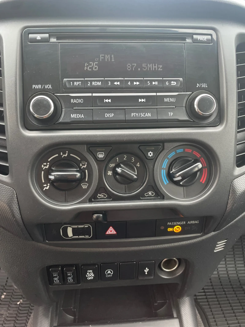 Mitsubishi L200 2.5DI-D-155к.с., снимка 15 - Автомобили и джипове - 51970392