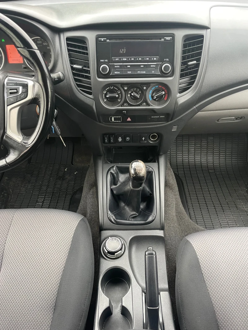 Mitsubishi L200 2.5DI-D-155к.с., снимка 11 - Автомобили и джипове - 51970392