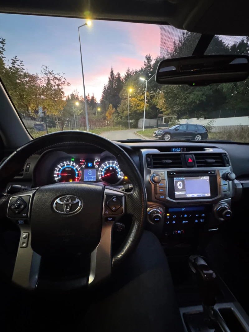 Toyota 4runner Limited, снимка 13 - Автомобили и джипове - 52565823