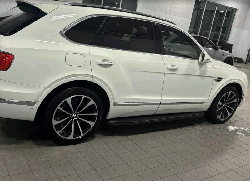Bentley Bentayga 6.0L V12, снимка 4 - Автомобили и джипове - 52459883