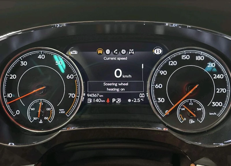 Bentley Bentayga 6.0L V12, снимка 12 - Автомобили и джипове - 52459883