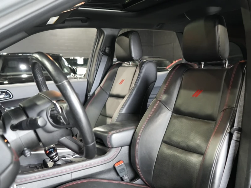 Dodge Durango Durango R-T AWD/ADAPTIVE CRUISE/DRIVE ASSIST/NAV/C, снимка 9 - Автомобили и джипове - 53262104