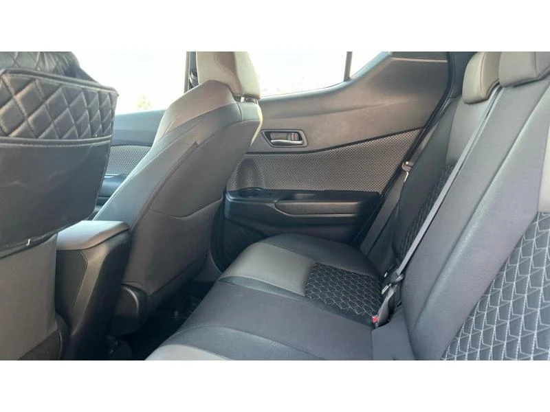 Toyota C-HR 2.0 Hybrid Classy | Mobile.bg   11