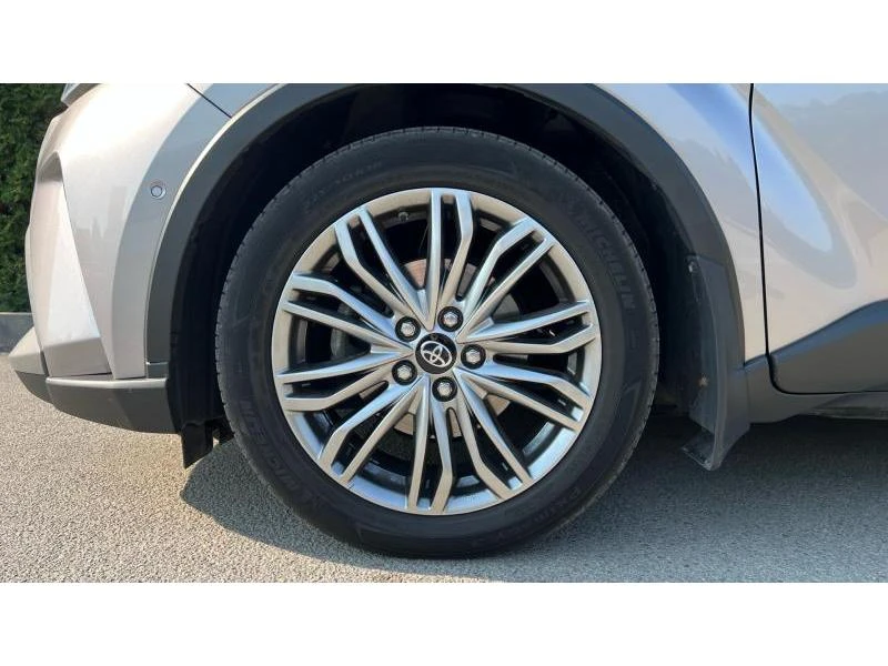 Toyota C-HR 2.0 Hybrid Classy | Mobile.bg   16