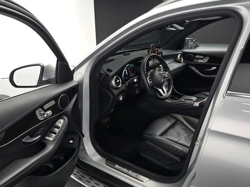 Mercedes-Benz GLC GLC300 4MATIC| 258к.с., снимка 10 - Автомобили и джипове - 56004176