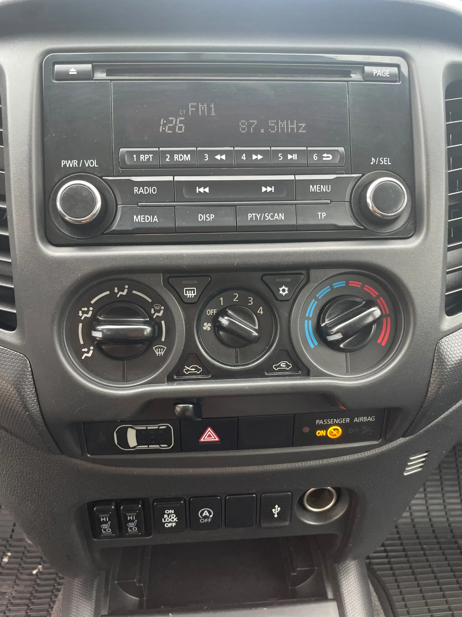 Mitsubishi L200 2.5DI-D-155к.с. | Mobile.bg — изображение 15