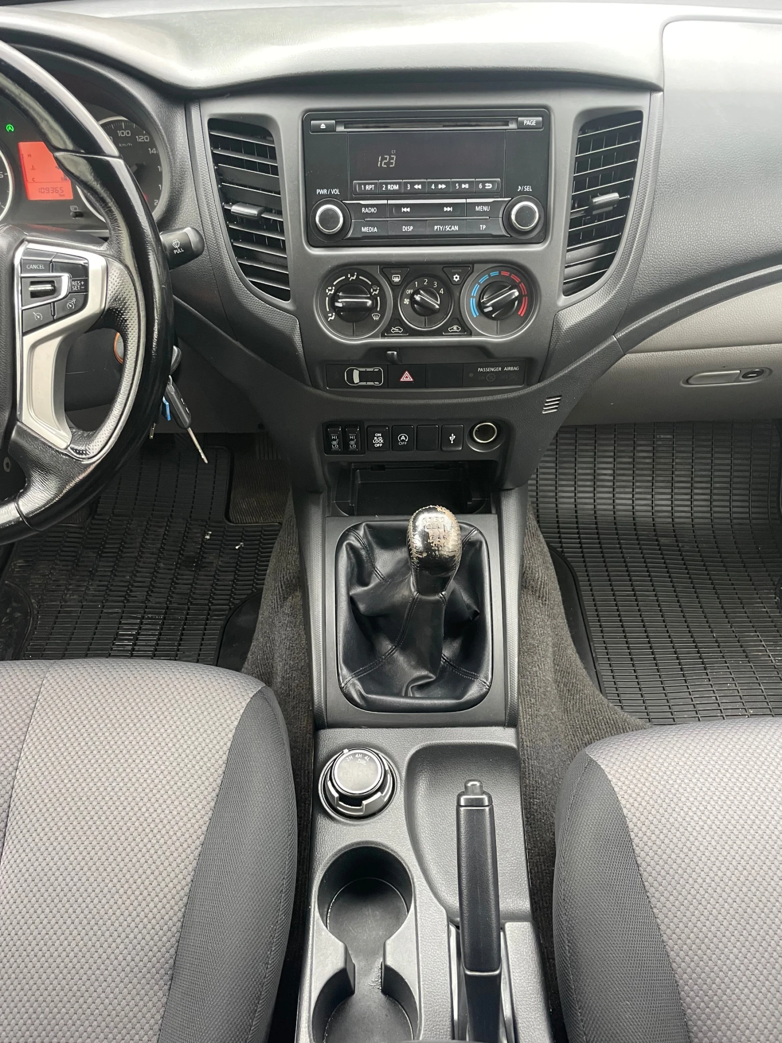 Mitsubishi L200 2.5DI-D-155к.с. | Mobile.bg — изображение 11