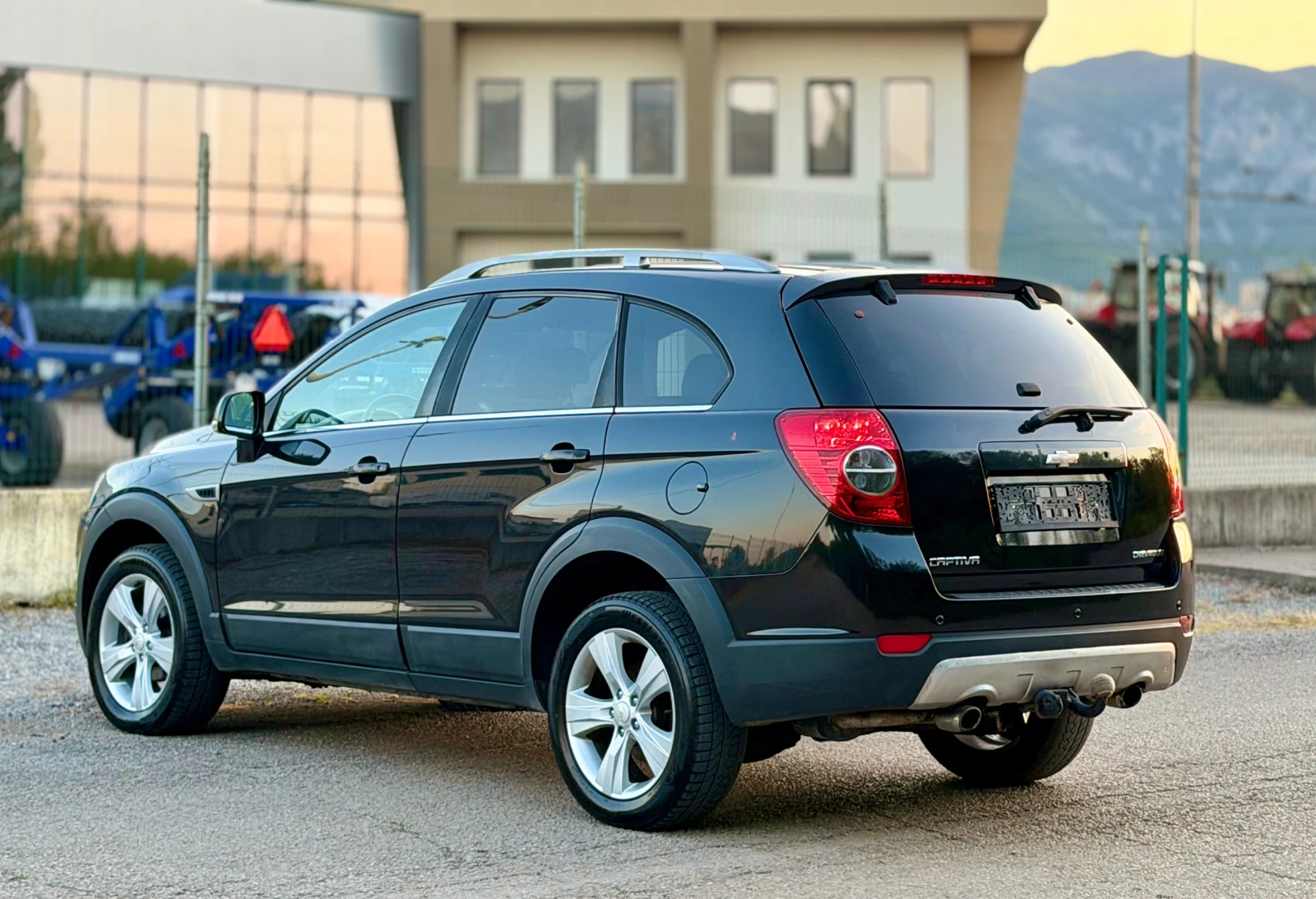 Chevrolet Captiva 2.2d~184hp~4x4~7места~КСЕНОН~137000км!!, снимка 6 - Автомобили и джипове - 52817266