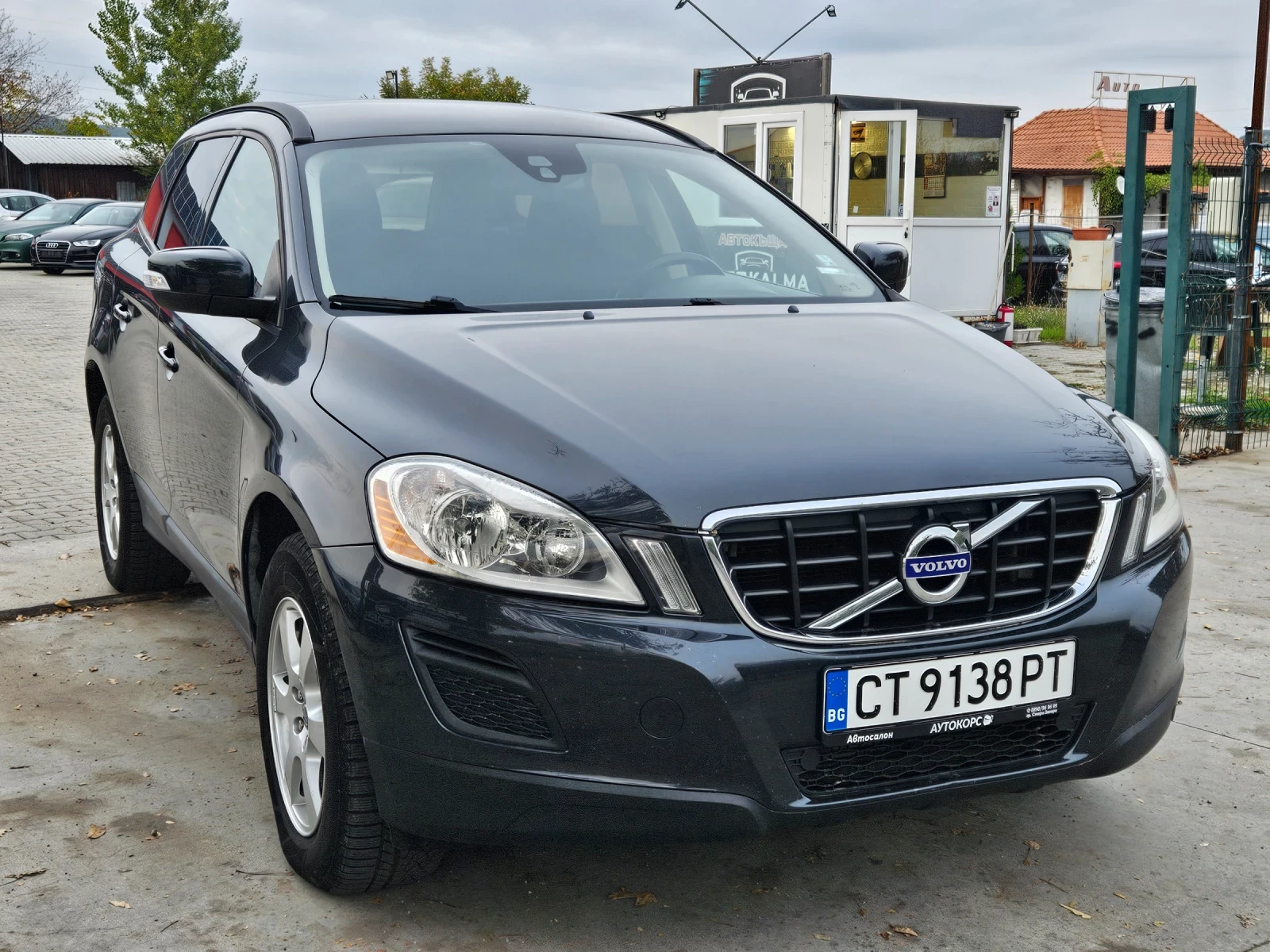 Volvo XC60 2.4D3 - изображение 3