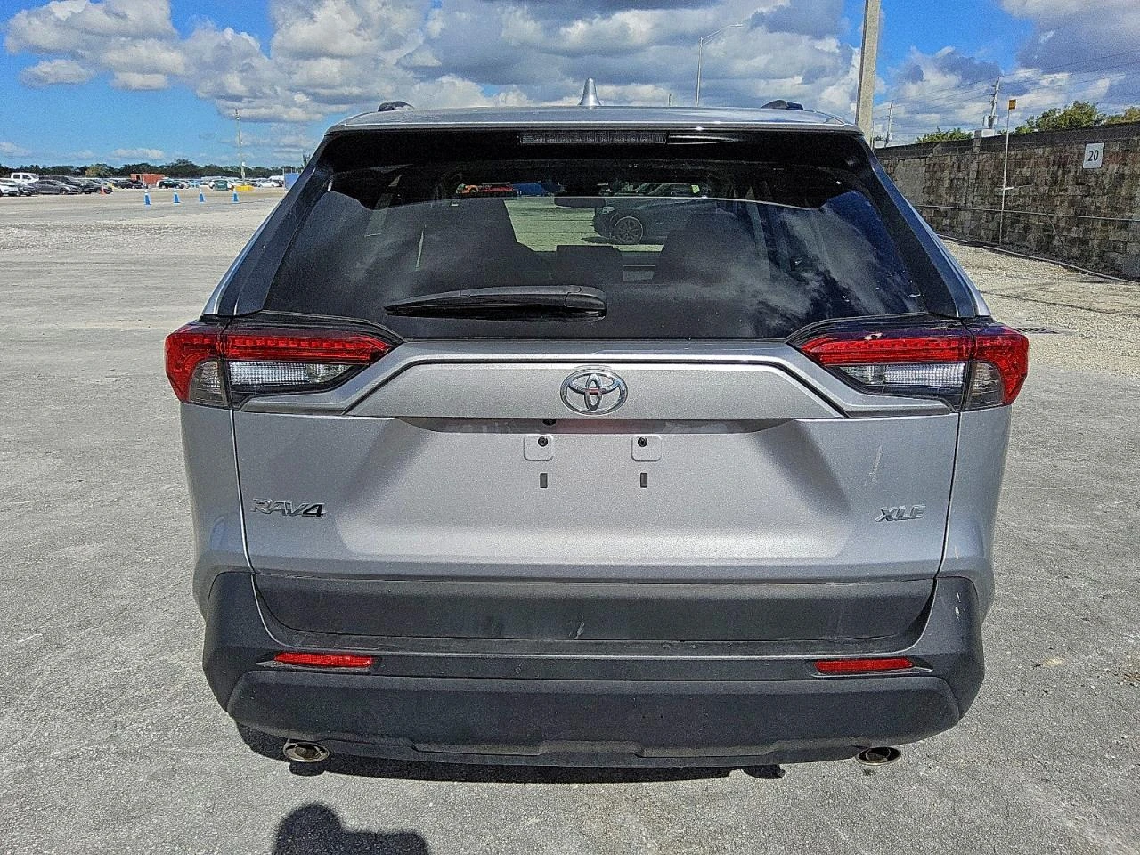 Toyota Rav4 37k km* XLE* Камера* м.Точка* High Beam* БЕЗ УДАР* - изображение 6