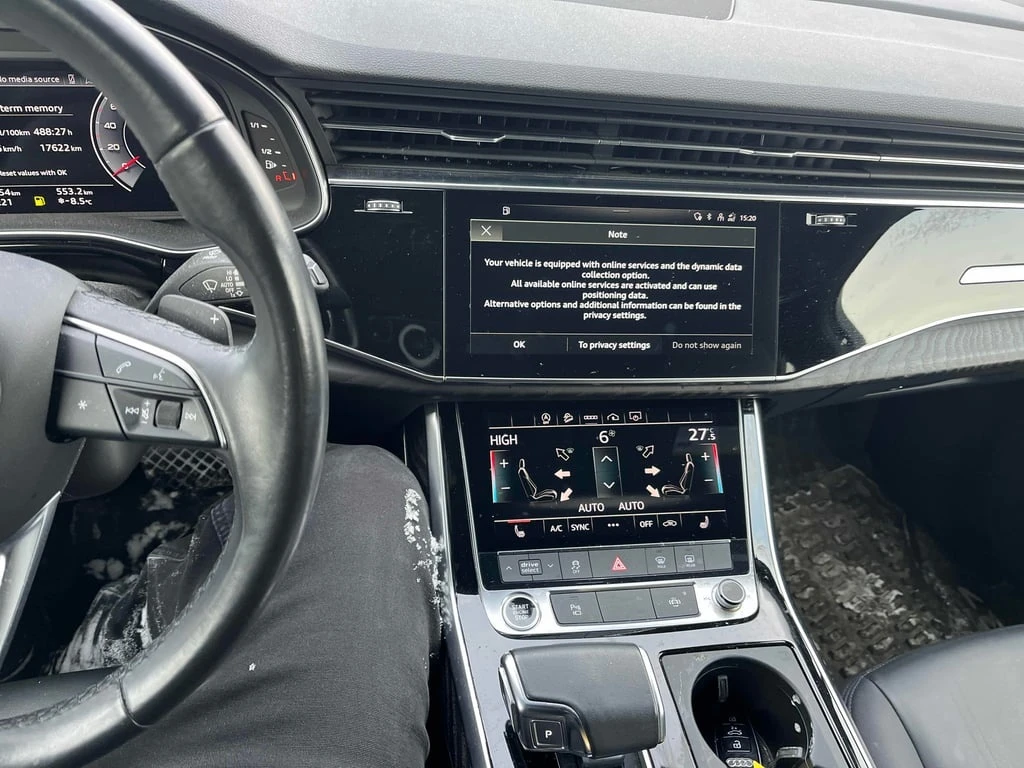 Audi Q7 * Komfort * CARFAX* 2 КЛЮЧА * ПОДГРЕВИ - изображение 9