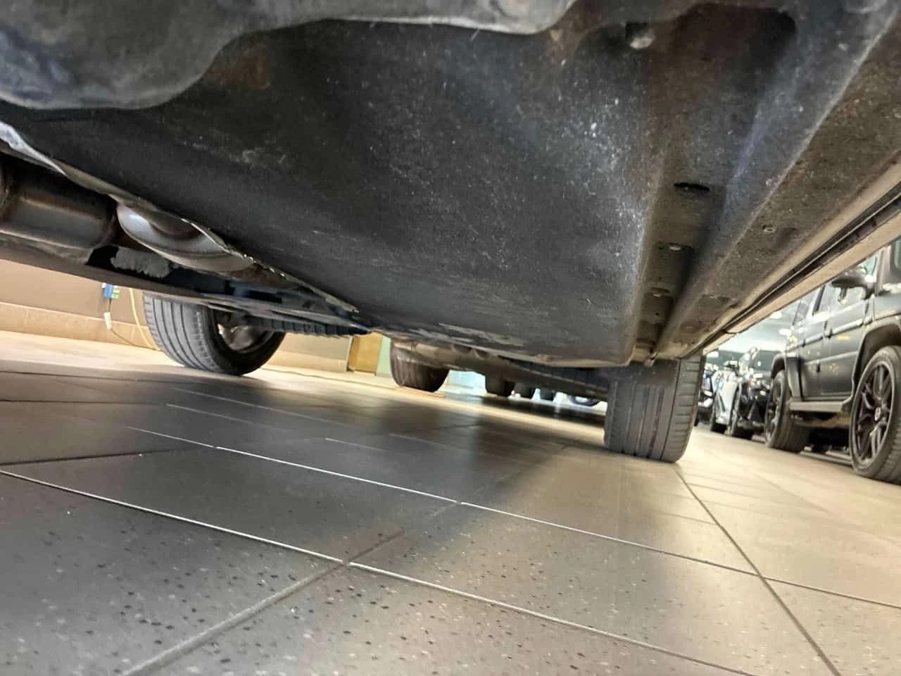 Audi SQ5 Progressiv/ПАНОРАМА/ДИСТРОНИК/360 КАМЕРИ, снимка 14 - Автомобили и джипове - 54071754