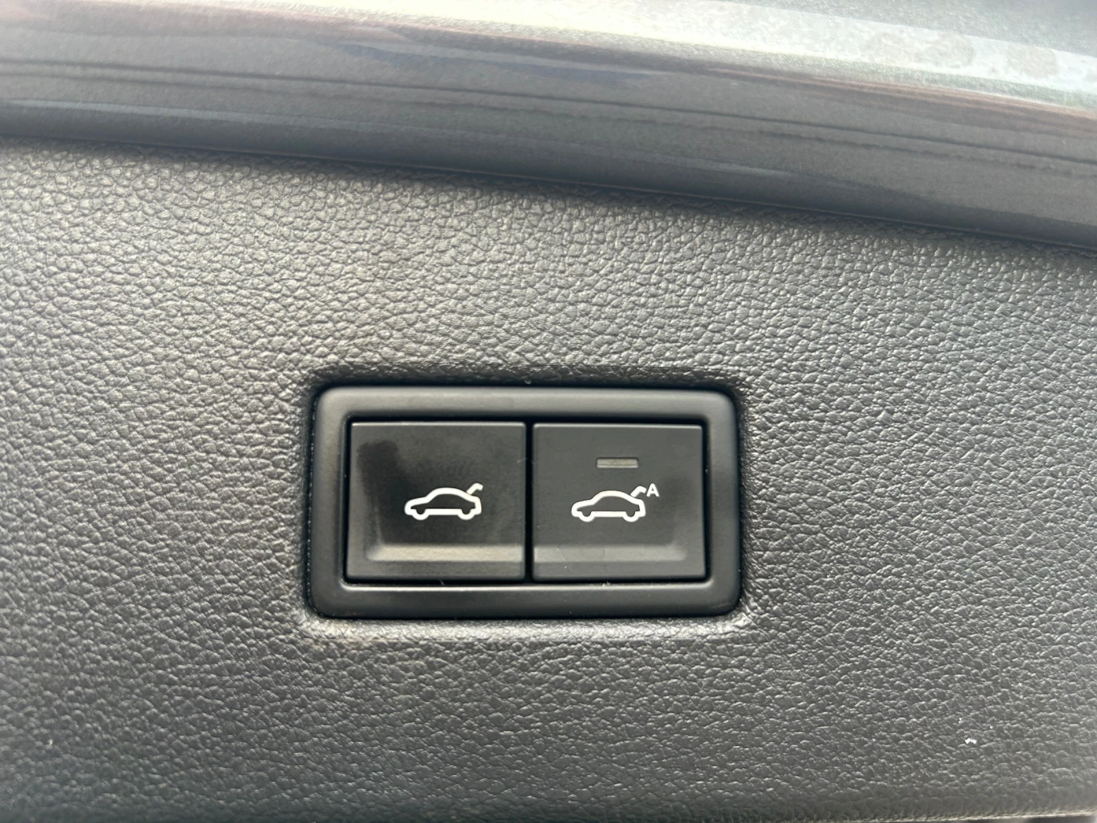 VW Tiguan 2.0 TDI 4MOTION , снимка 15 - Автомобили и джипове - 55713409