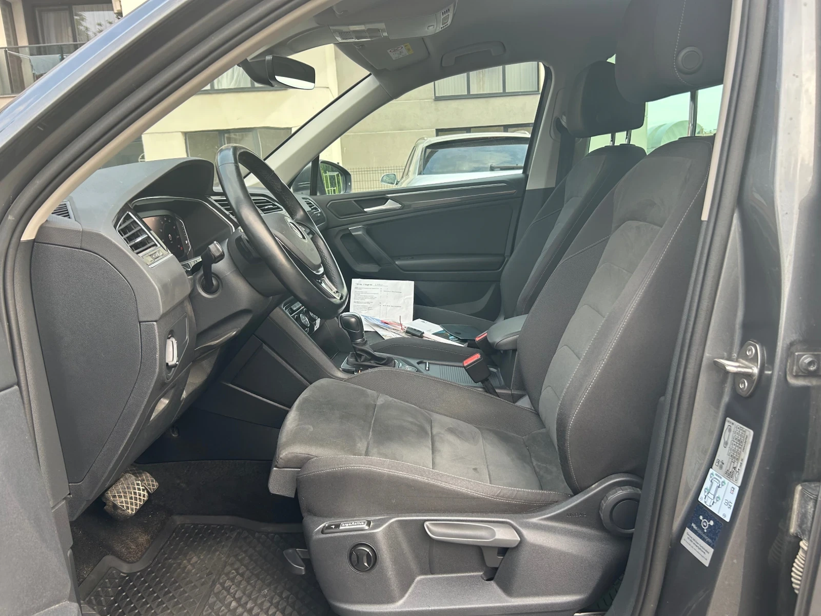 VW Tiguan 2.0 TDI 4MOTION , снимка 7 - Автомобили и джипове - 55713409