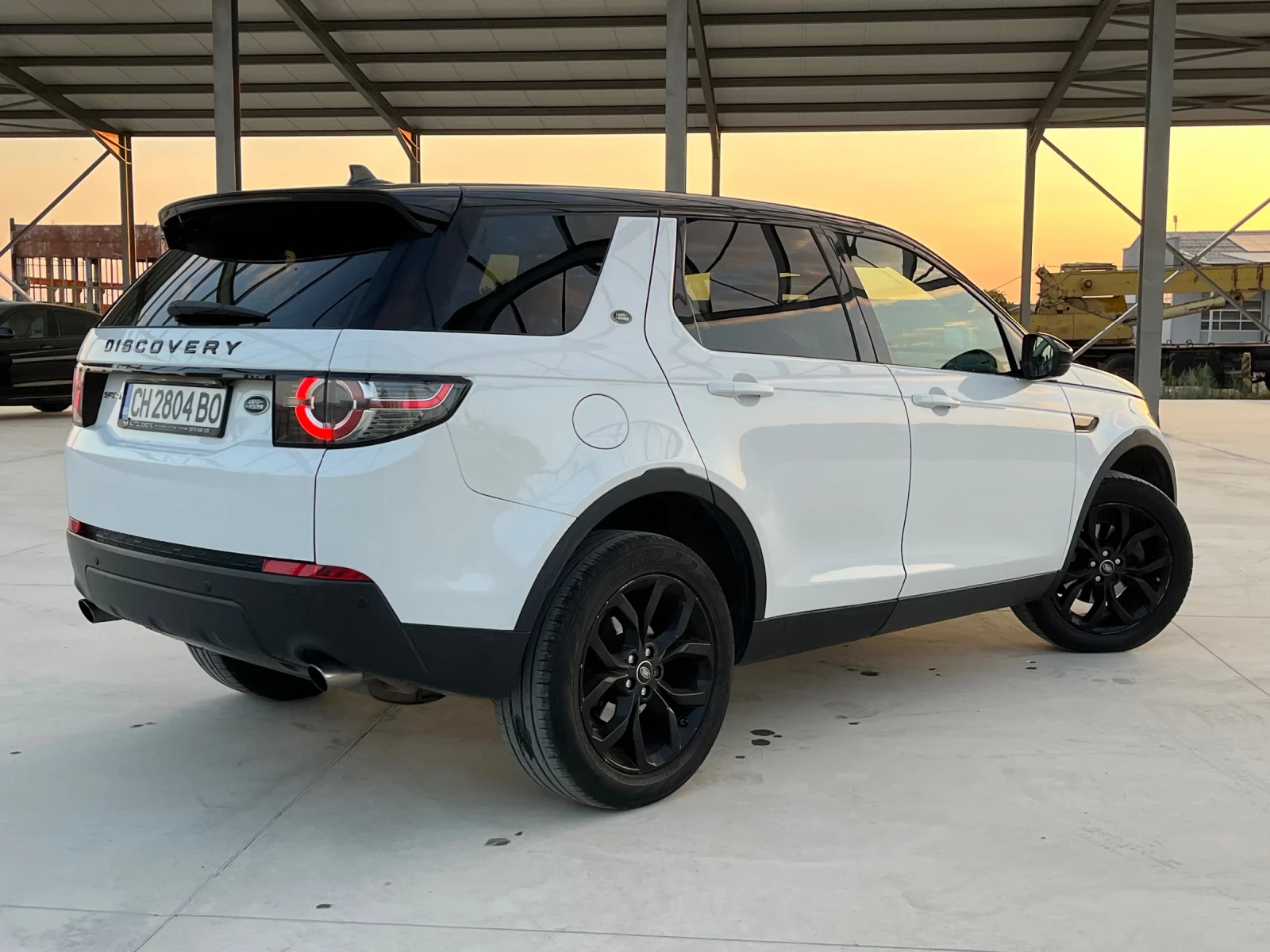 Land Rover Discovery Sport HSE LUXURY 2.0 /NAVI/КОЖА, снимка 6 - Автомобили и джипове - 55735897
