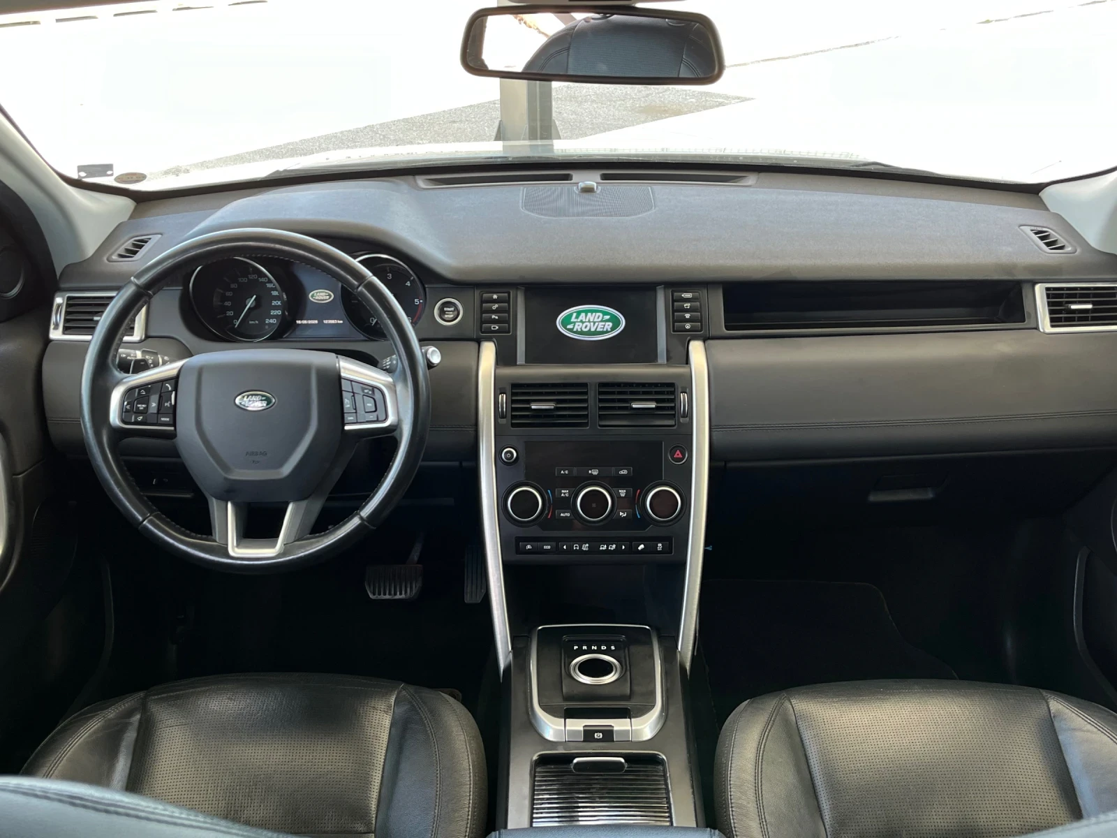 Land Rover Discovery Sport HSE LUXURY 2.0 /NAVI/КОЖА, снимка 9 - Автомобили и джипове - 55735897