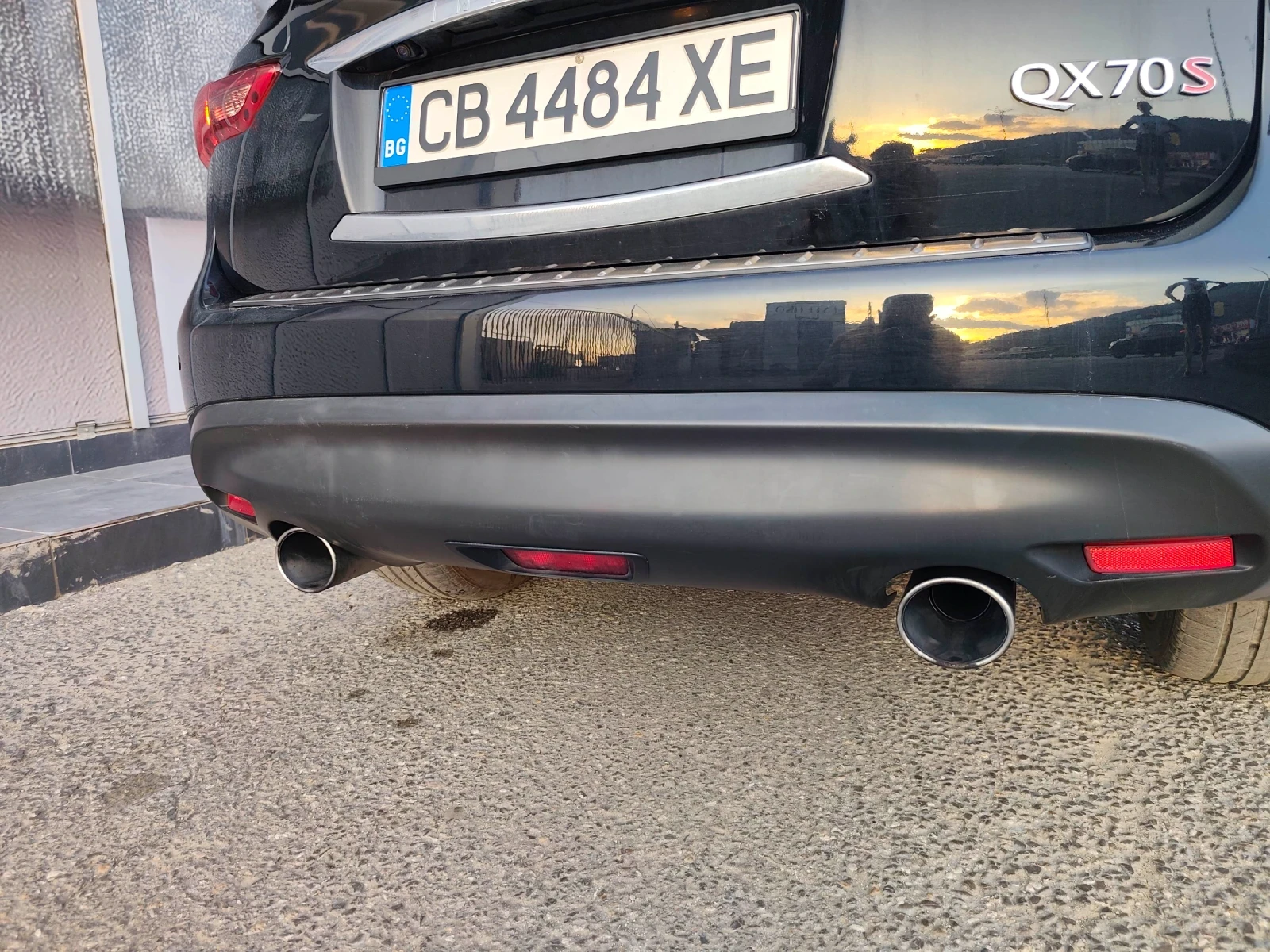 Infiniti QX70 + 2 комплект гуми и джанти, снимка 5 - Автомобили и джипове - 55809038