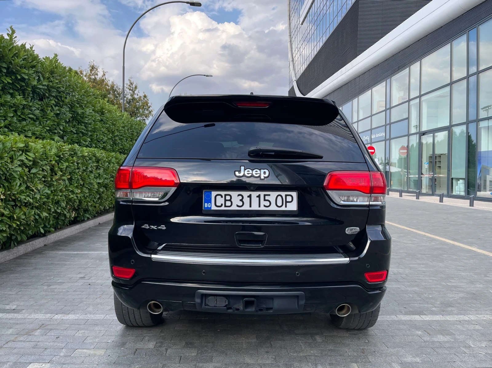 Jeep Grand cherokee Overland, снимка 6 - Автомобили и джипове - 55954318