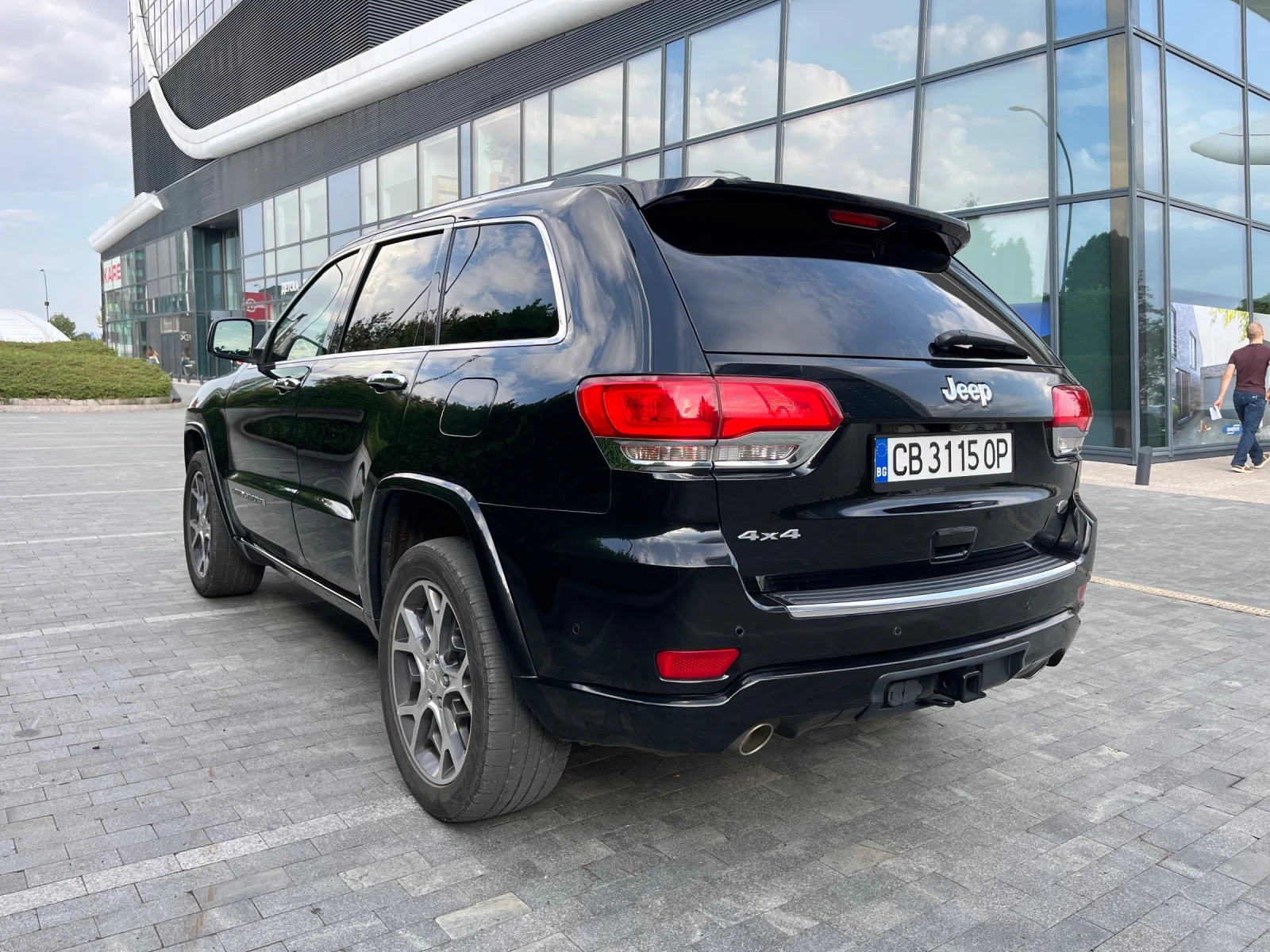 Jeep Grand cherokee Overland, снимка 5 - Автомобили и джипове - 55954318