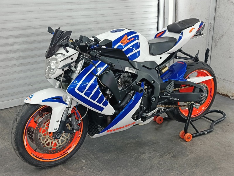 Honda Cbr 1000RR Street Fighter , снимка 2 - Мотоциклети и мототехника - 45526184